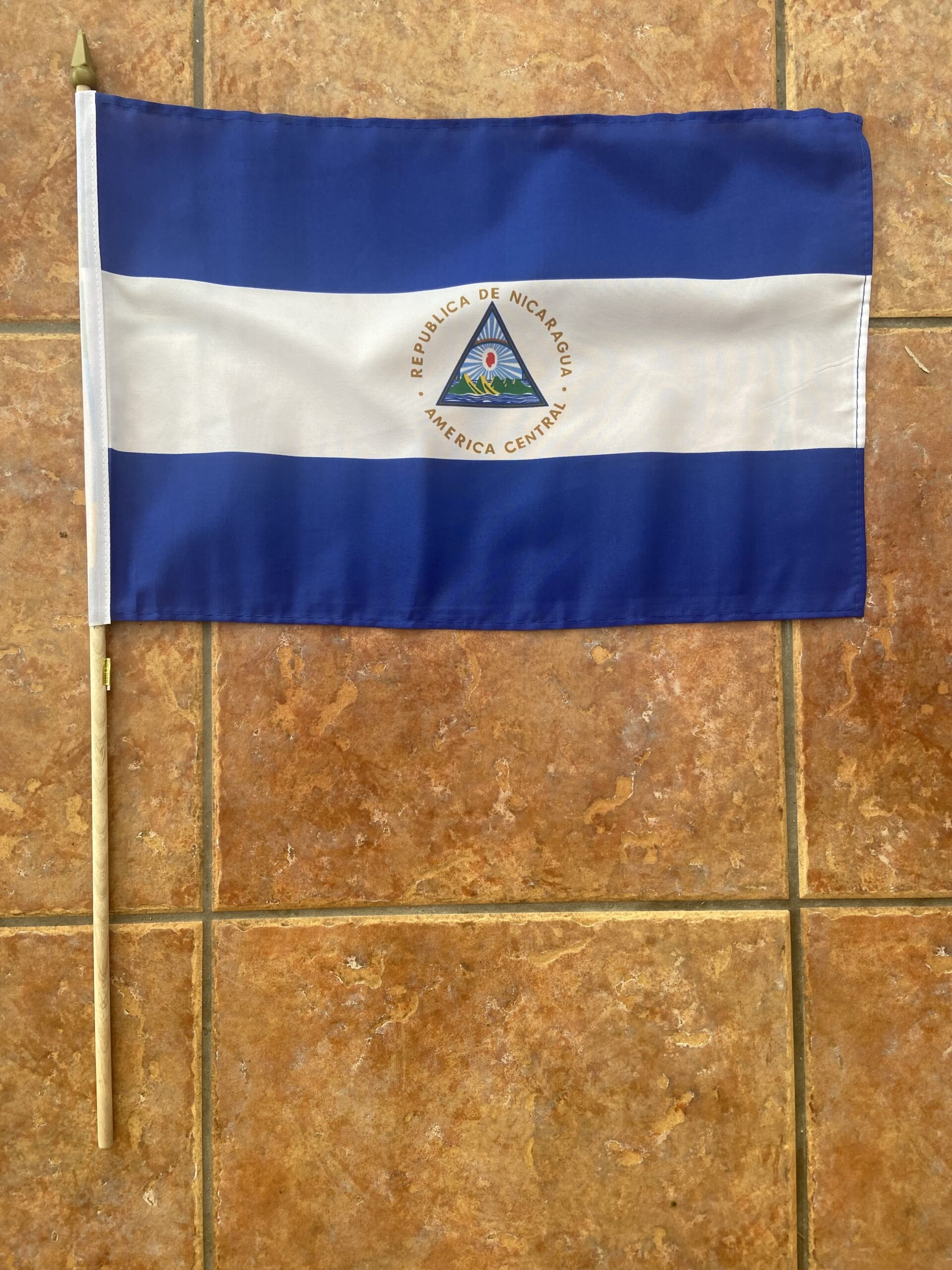 Nicaruga Nicaragua large hand flag - Image 1
