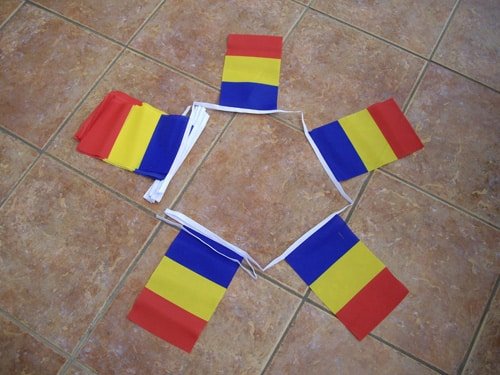 6m-20-flag-roman-4e15b7d498b51 6m 20 flag Romania bunting - Image 1