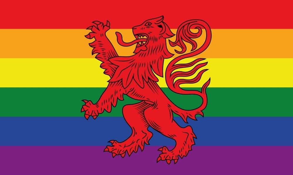 rainbowlion Rainbow Lion (gay pride) medium table flag - Image 1