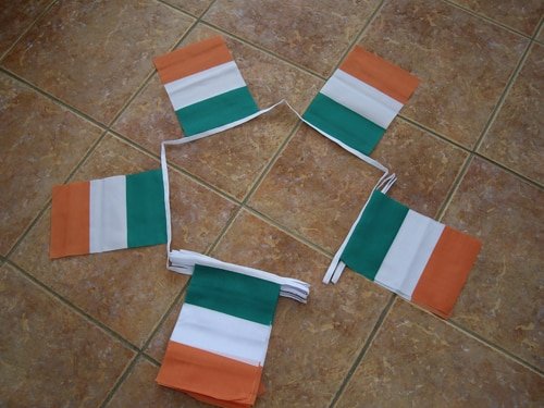 3m-10-flag-welsh-dragon-bunting 3m-10-flag-welsh-dragon-bunting