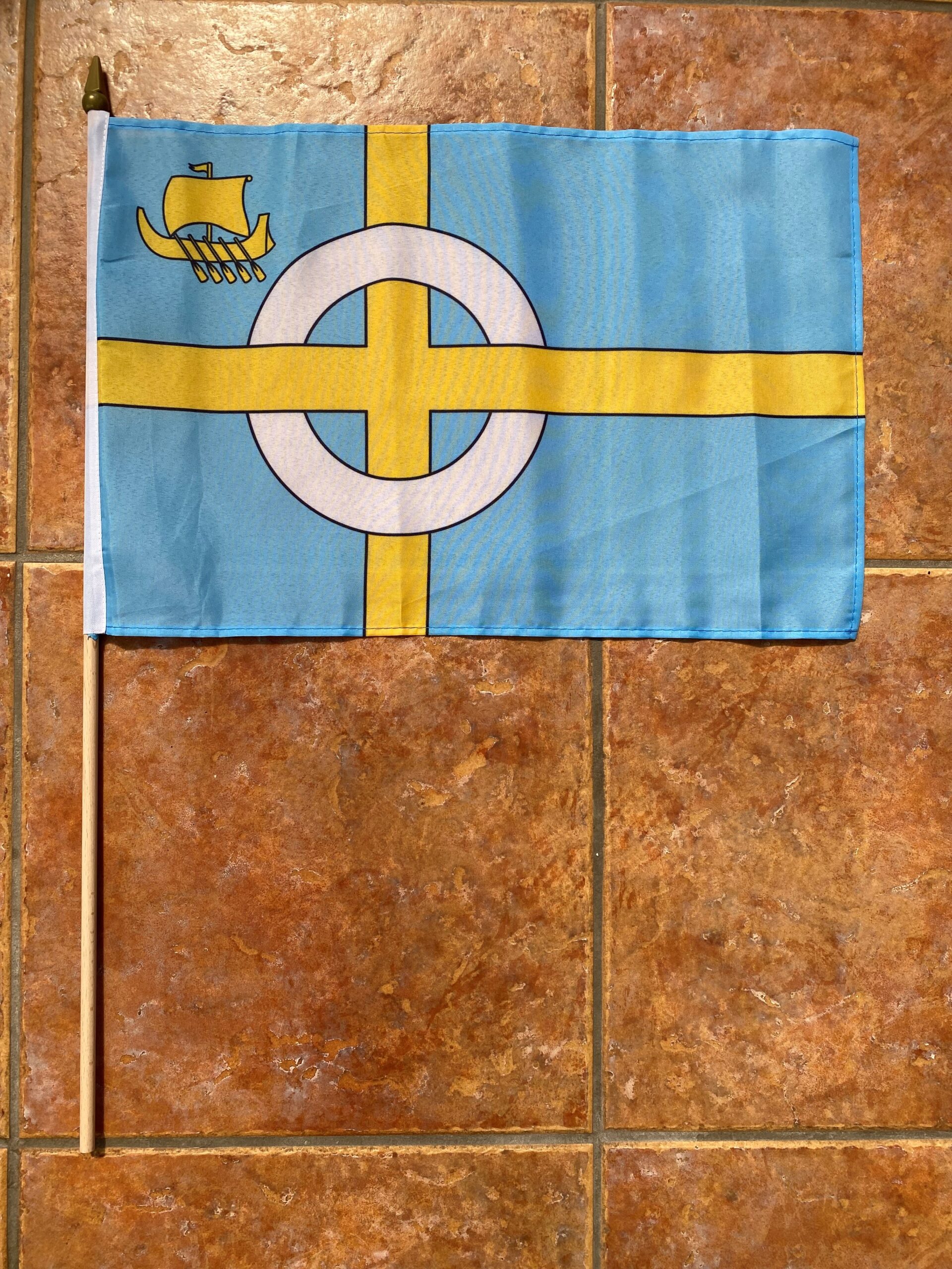 Isle of Skye Isle of Skye large hand flag - Image 1